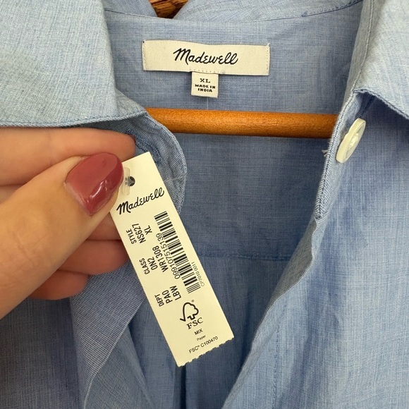 Madewell Blue Buttom Down W12 - Picture 2 of 2